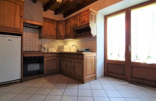 Jullianges Cottage | Charming Countryside Retreat: Nature, Comfort & Activities in Livradois Park