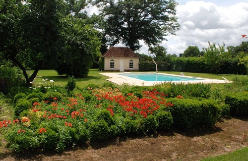 Maresche Cottage | Charming Countryside Retreat: Heated Pool, Tennis, Games Room - Near Le Mans