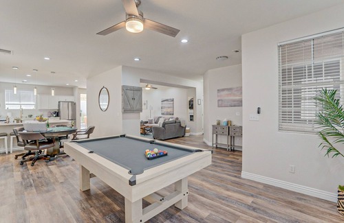 McCullough Hills House | Charming, Cozy & Elegant Zen Retreat with Hot Tub