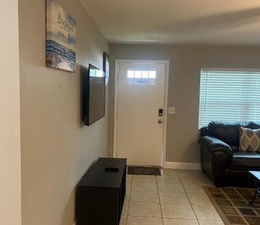 Port Orange Apartment | Charming & Cozy