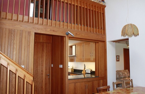 Gullane Apartment | Charming detached holiday home on lovely Goose Green, in Gullane. Pet & child friendly. Sleeps 8.