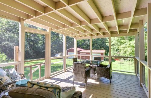 Watkinsville House | Charming Duplex 12 Mi to UGA and Sanford Stadium!