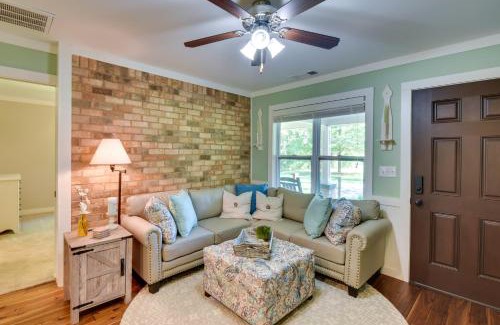 Watkinsville House | Charming Duplex 12 Mi to UGA and Sanford Stadium!