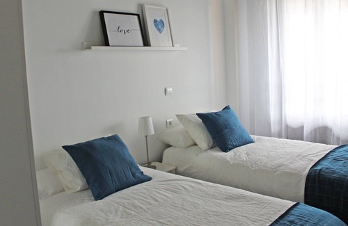 Sojuela Apartment | Charming duplex on golf course.
