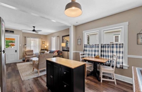 Cedarburg House | Charming duplex walkable to historic downtown Cedarburg