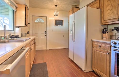 East Bernstadt House | Charming East Bernstadt Retreat < 6 Acre Farm!