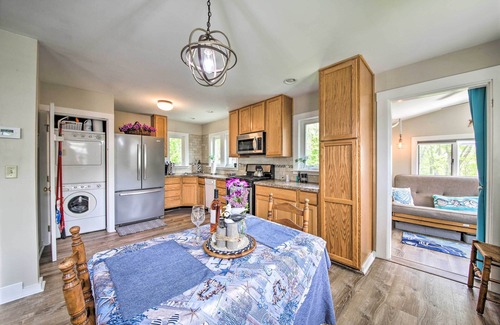 East Boothbay Cottage | Charming East Boothbay Cottage w/Large Yard!