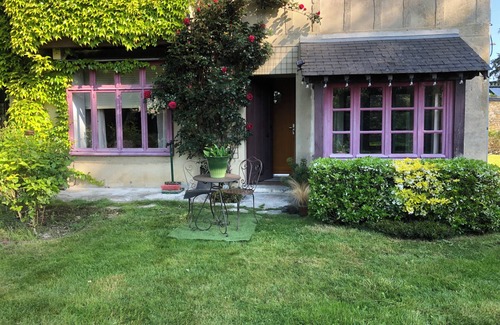 Lommoye House | Charming F2 on the ground floor of a large house near Giverny