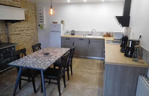 Gilley Cottage | Charming Family Cottage near Fayl-Billot with Cozy Interior and Nearby Attractions