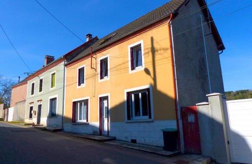 Arfeuilles Cottage | Charming Family Home in Bourbonnaise Mountains with Garden & Nearby Hiking Trails