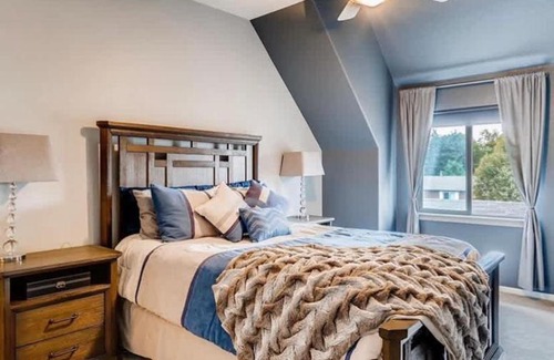 University Hills House | Charming Family Home with Cozy Retreat