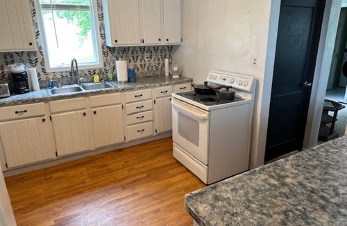 Spring Valley Other | Charming farmhouse with 4 bedrooms and WiFi, AC near Spring Valley