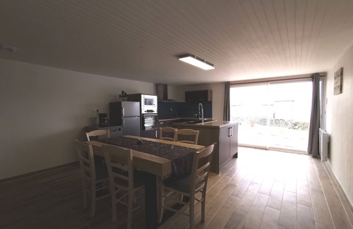Autrac Cottage | Charming Farmhouse Retreat: Farm Life, Wildlife & Scenic Views, Perfect for Family Holidays