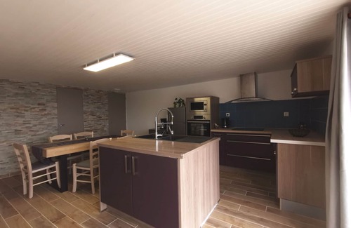 Autrac Cottage | Charming Farmhouse Retreat: Farm Life, Wildlife & Scenic Views, Perfect for Family Holidays