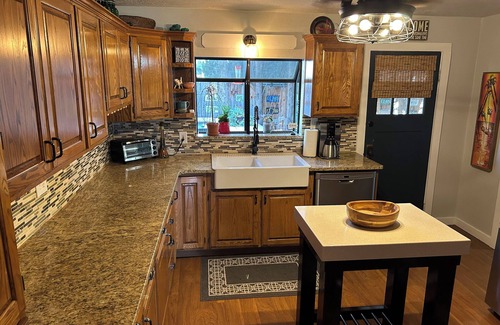 Toquerville Other | Charming farmhouse with WiFi and AC in enchanting Toquerville