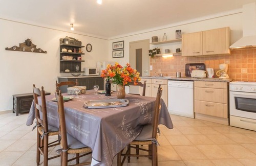 Bonnoeuvre Cottage | Charming Farmhouse with Pool, Garden, and Play Areas in Vallons-de-l'Erdre