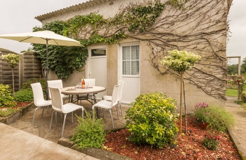 Bonnoeuvre Cottage | Charming Farmhouse with Pool, Garden, and Play Areas in Vallons-de-l'Erdre
