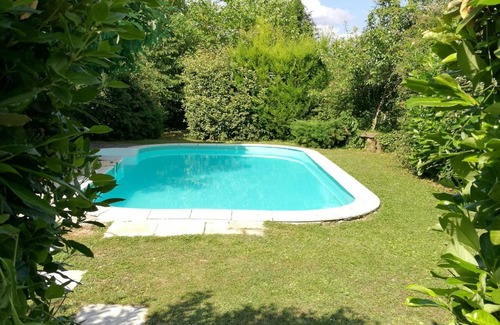 Brizay Cottage | Charming Farmhouse with Private Pool Near Vineyards and Nature