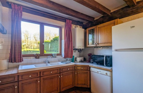 Mouhers Cottage | Charming Farmhouse with Pool, Sports Facilities & Scenic Views in Mouhers, France