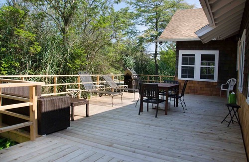 Ocean Beach House | Charming Fire Island Home - Seaview