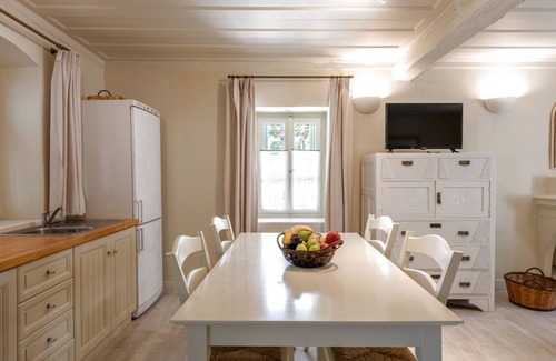 Spartochori Apartment | Charming flat at village centre - WiFi, parking, amenities nearby, shared pool