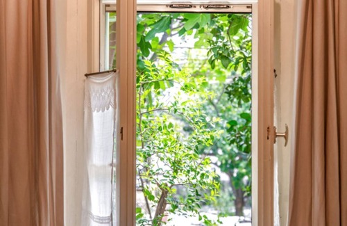 Spartochori Apartment | Charming flat at village centre - WiFi, parking, amenities nearby, shared pool