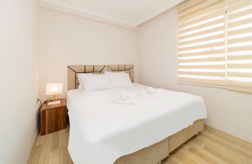 Konyaalti Apartment | Charming Flat w Balcony, Garden, Pool in Antalya