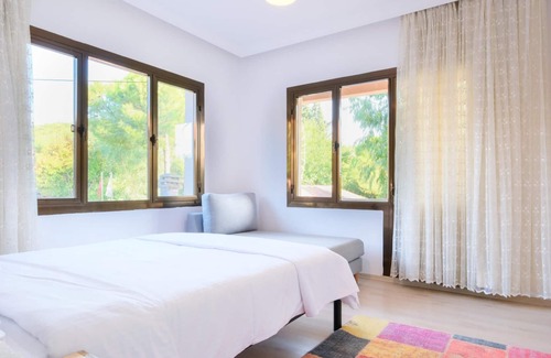 Ozbek Koyu Villa | Charming Flat w Balcony 15 min to Urla Art Street