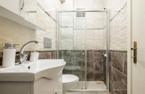 Adapazari Apartment | Charming Flat with Balcony in Sapanca Sakarya