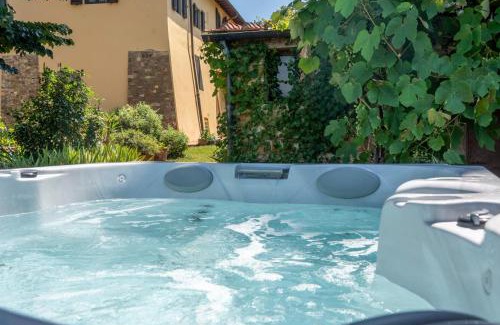 Florence Apartment | Charming Florentine Hideout