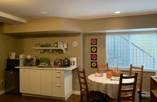 Langley House | Charming Fort Langley Spot!