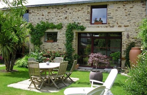 La Chapelle-des-Marais Cottage | Charming Renovated Cottage in Brière Park with Garden, Near Guérande