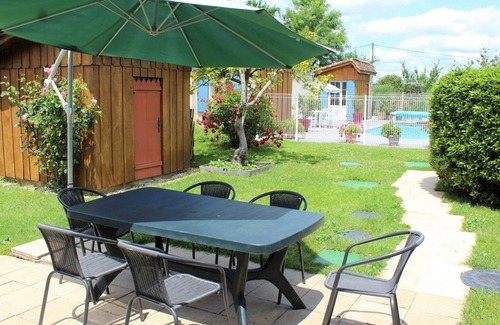 Lamonzie-Saint-Martin Cottage | Charming House with Shared Pool near Bergerac Vineyards