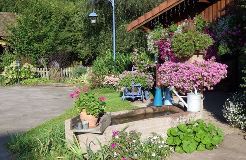 Provencheres-et-Colroy Cottage | Charming gîte in an old Vosges farmhouse isolated from the village