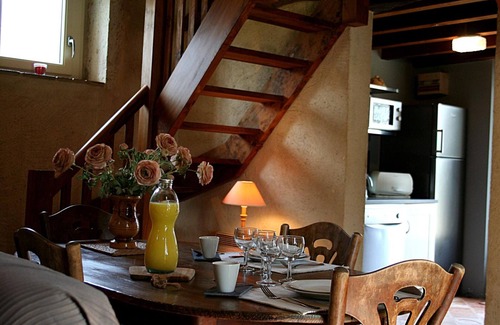 Saint-Capraise-d'Eymet Apartment | Charming Cottage with Pool in 7ha Property, Near Vineyards & Medieval Sites