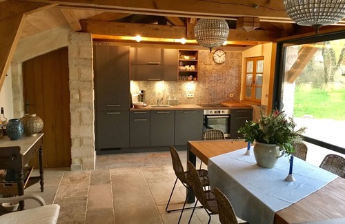 Crayssac Cottage | CHARMING GÎTE WITH PRIVATE POOL AND POOL HOUSE