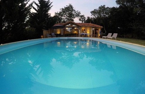 Crayssac Cottage | CHARMING GÎTE WITH PRIVATE POOL AND POOL HOUSE