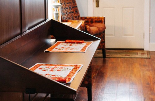 Chewelah Cottage | Charming Garden Cottage