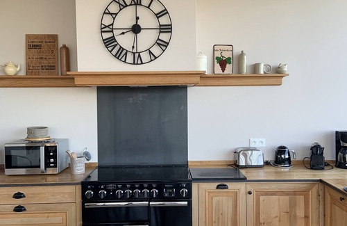 Anse Cottage | Charming gîte for 6 people, panoramic view, near Lyon and the Beaujolais region