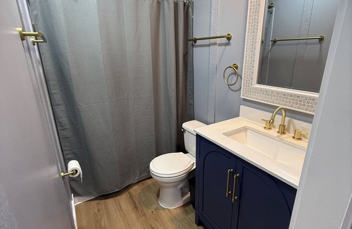 Iona House | Charming Guest Bedroom in 2br 2bath Home in Fort Myers 5mins from FMB