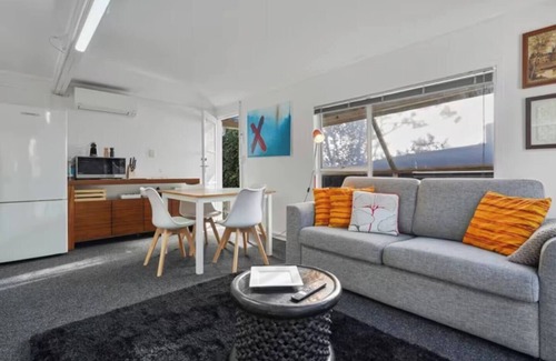 Mission Bay Apartment | Charming Guest House in the Bays