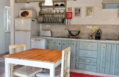 Mafra House | Charming House with sunny terrace & heated* swimming pool