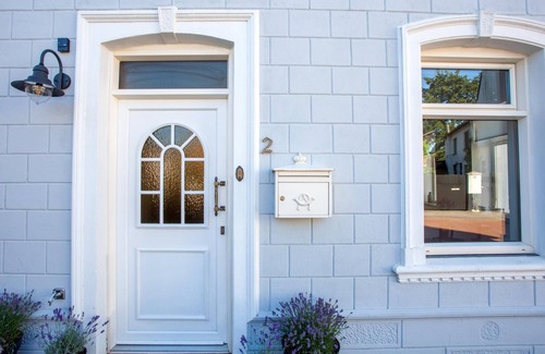 Eijsden Villa | Charming hillside villa near Maastricht