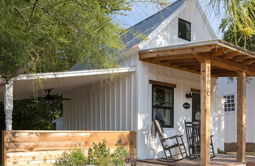 Llano Cottage | Charming Historic lodging on the outer banks of the Llano River
