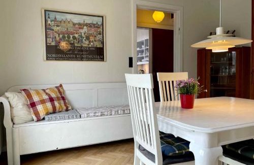 Stege Apartment | Charming Holiday Apartment In Central Stege