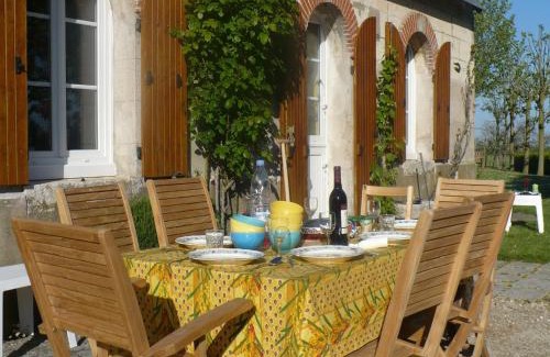 Montrichard Val de Cher House | Charming Holiday Home in Montrichard with Pool