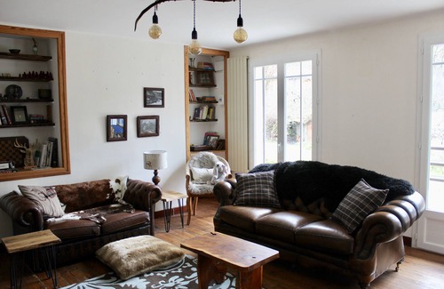 Niaux House | Charming Holiday Home with Mountain and River Views
