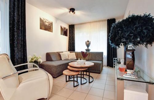 Langstraat House | Charming holiday home with a covered terrace