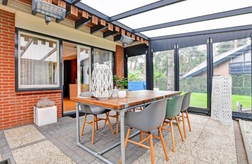 Langstraat House | Charming holiday home with a covered terrace