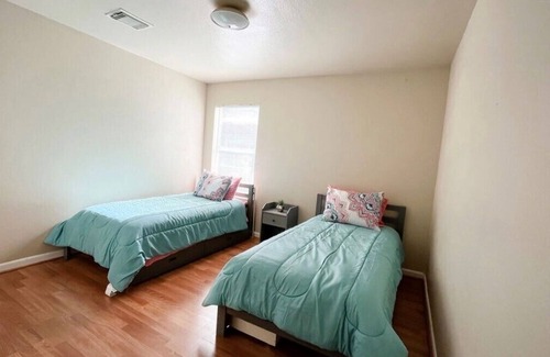 Southeast Houston House | Charming home convenient to the city